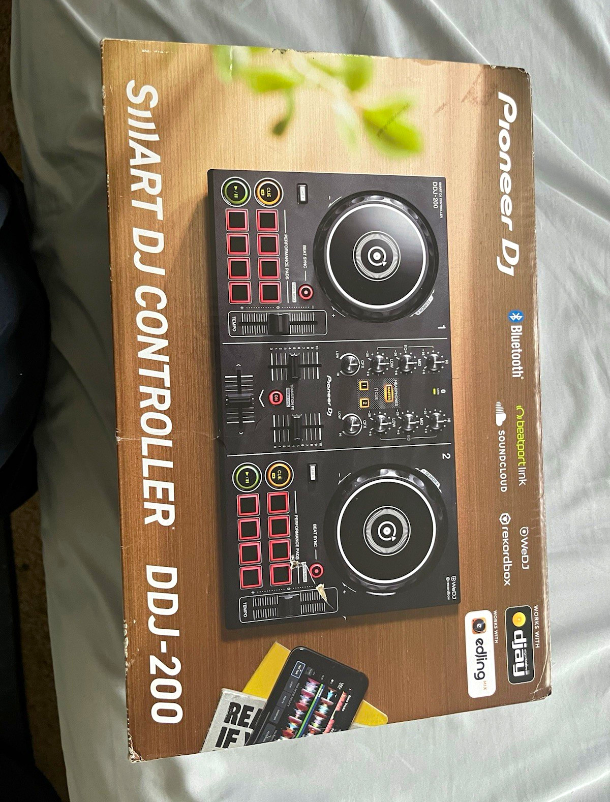 Pioneer DJ DDJ-200 2-Deck 2-Channel Bluetooth Tabletop DJ Controller Black