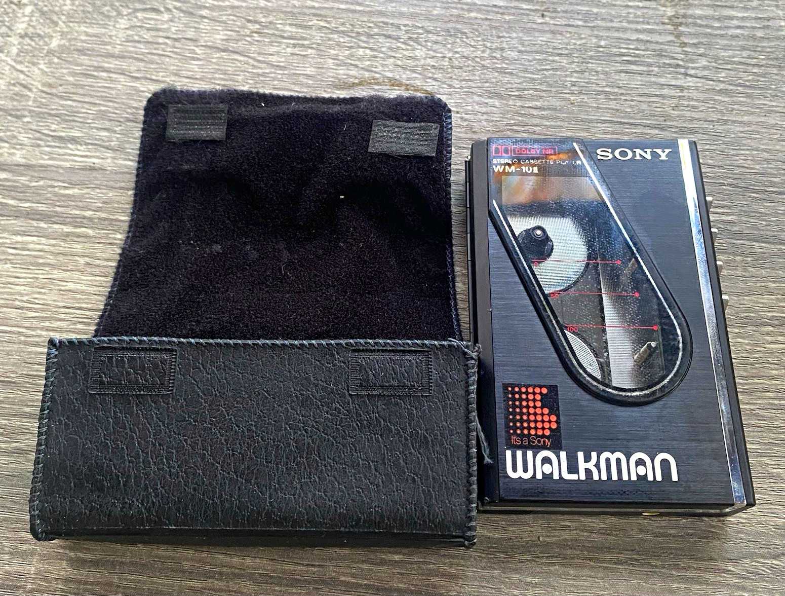 Sony Walkman WM-10 II Stereo Cassette Player Dolby NR Black w/ Case, working Sony Walkman WM-10 II Stereo Cassette Player Dolby NR Black w/ Case, working