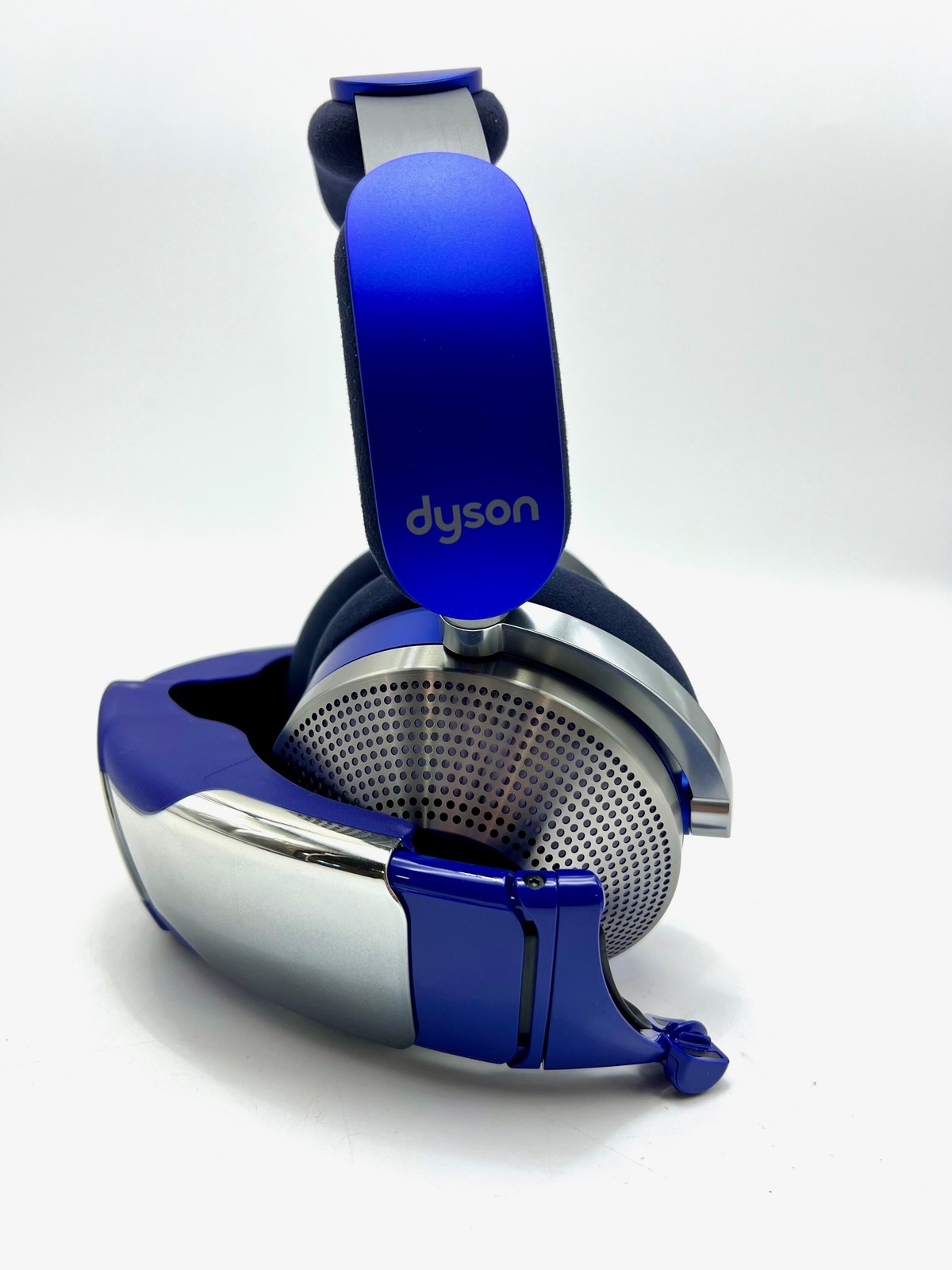 Dyson Zone noise-cancelling headphones - ULTRA BLUE