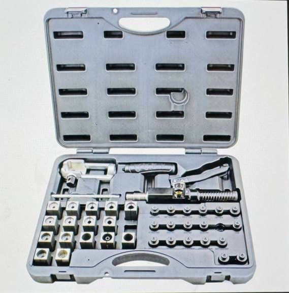 AGS FCBR-KIT Professional Hydraulic Brake Line Flaring Tool Kit FF-3 AGS FCBR-KIT Professional Hydraulic Brake Line Flaring Tool Kit FF-3