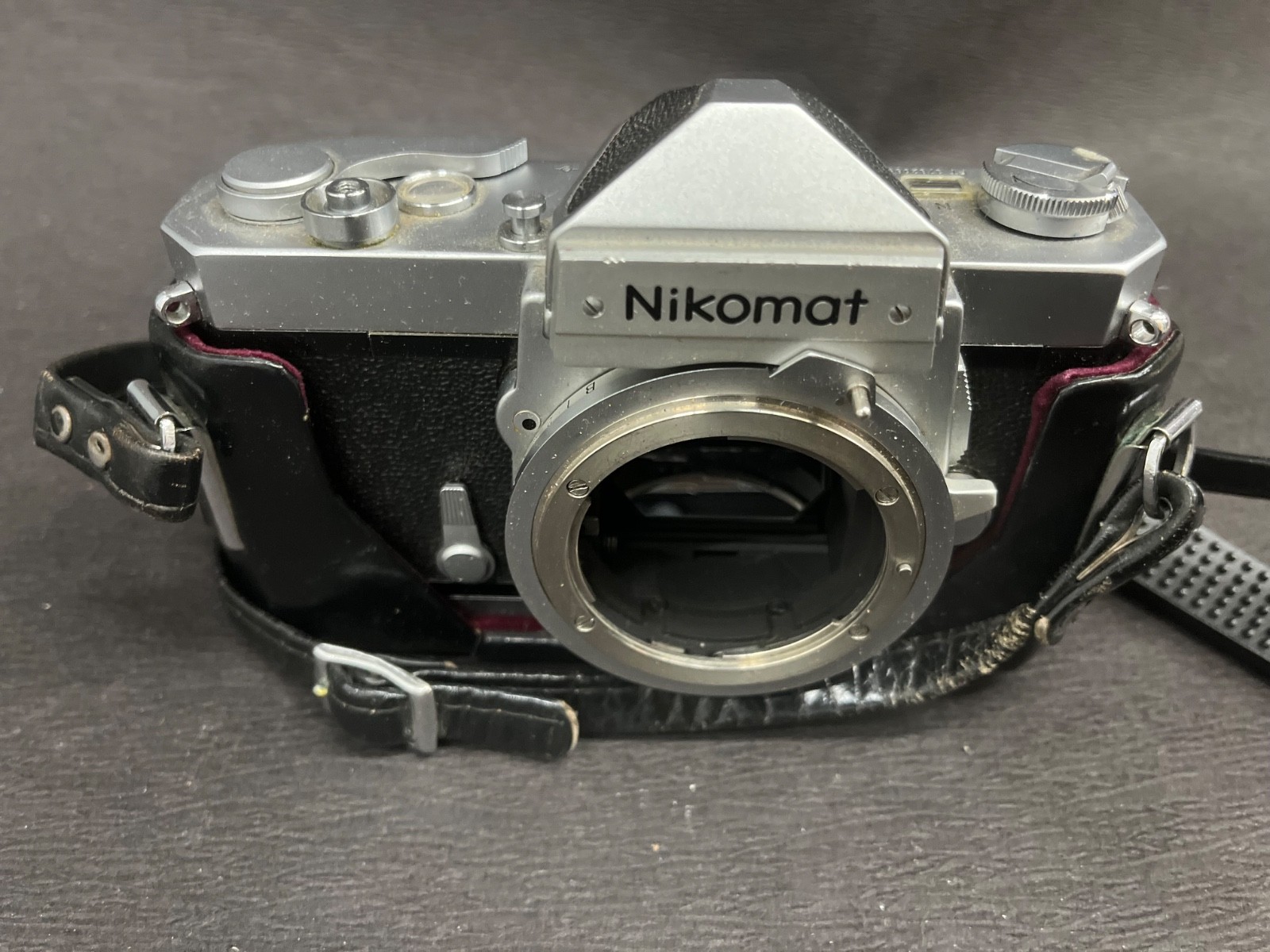 Nikon Nikkormat FTN 35mm SLR Film Body TESTED Shutter speeds work no meter Nikon Nikkormat FTN 35mm SLR Film Body TESTED Shutter speeds work no meter