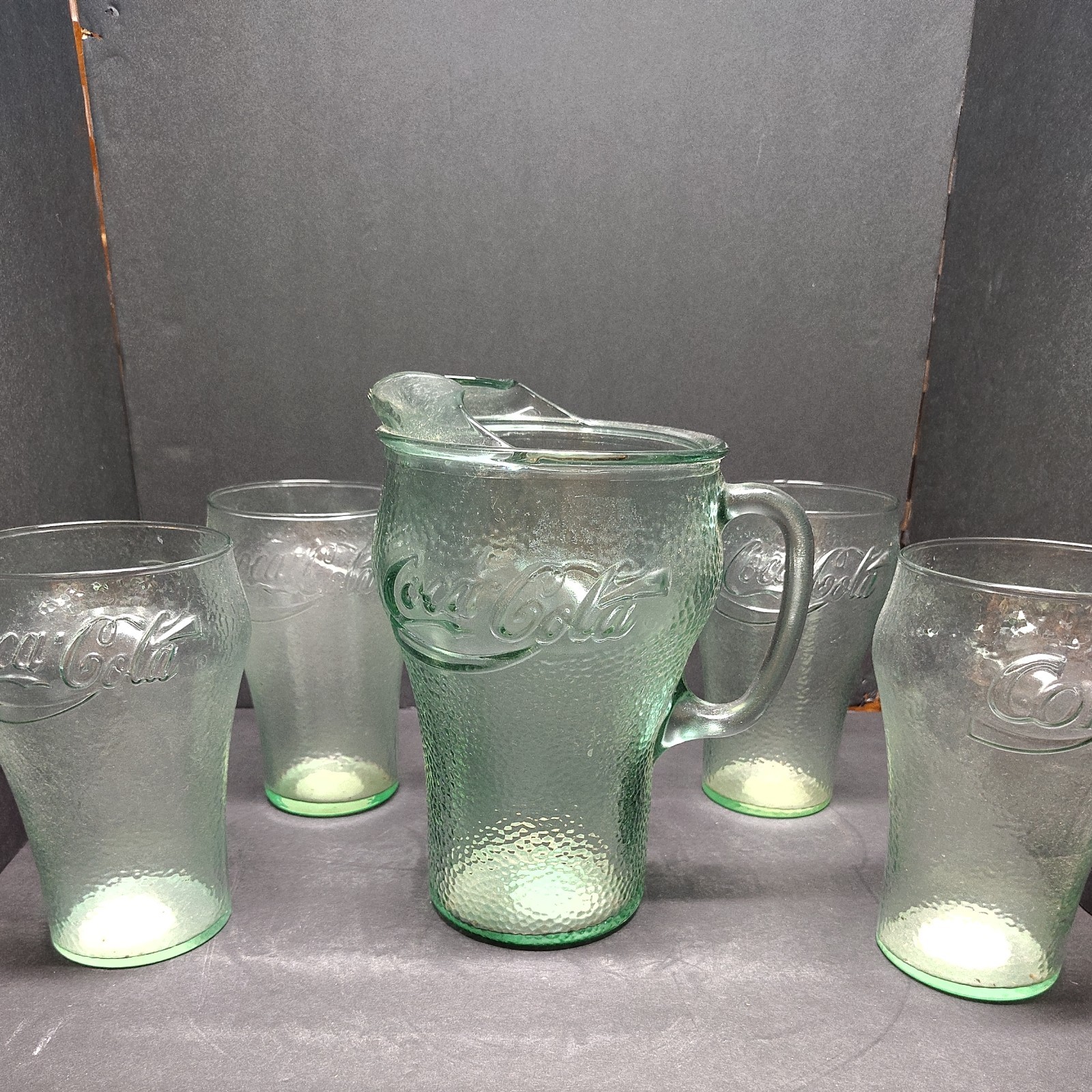 Vintage Indiana Glass Coke Coca Cola Green Pebbled Pitcher & 4 Glass Set Lot Vintage Indiana Glass Coke Coca Cola Green Pebbled Pitcher & 4 Glass Set Lot