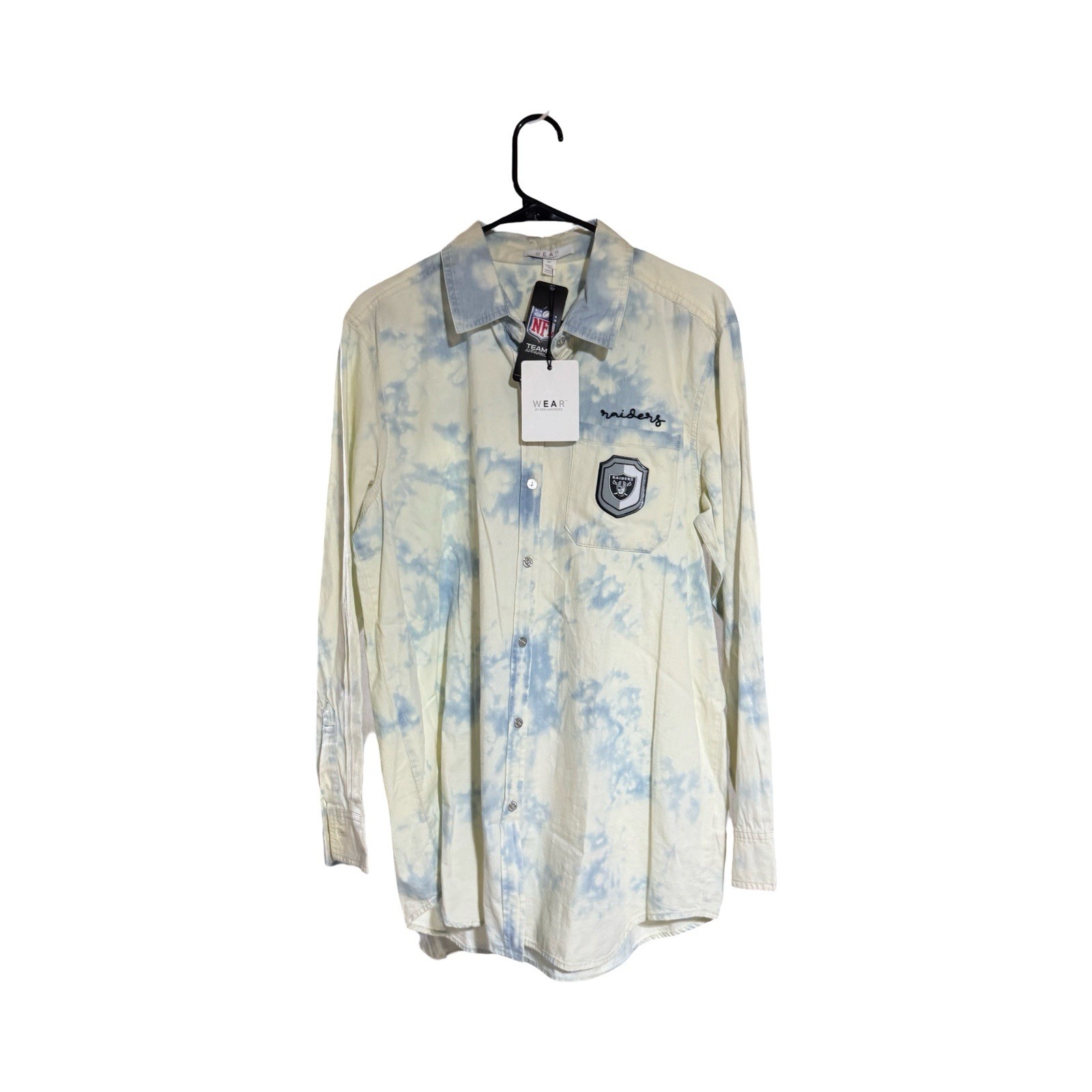 NWT WEAR by Erin Andrews Las Vegas Raiders Acid Wash Denim Shirt Small $70 MSRP