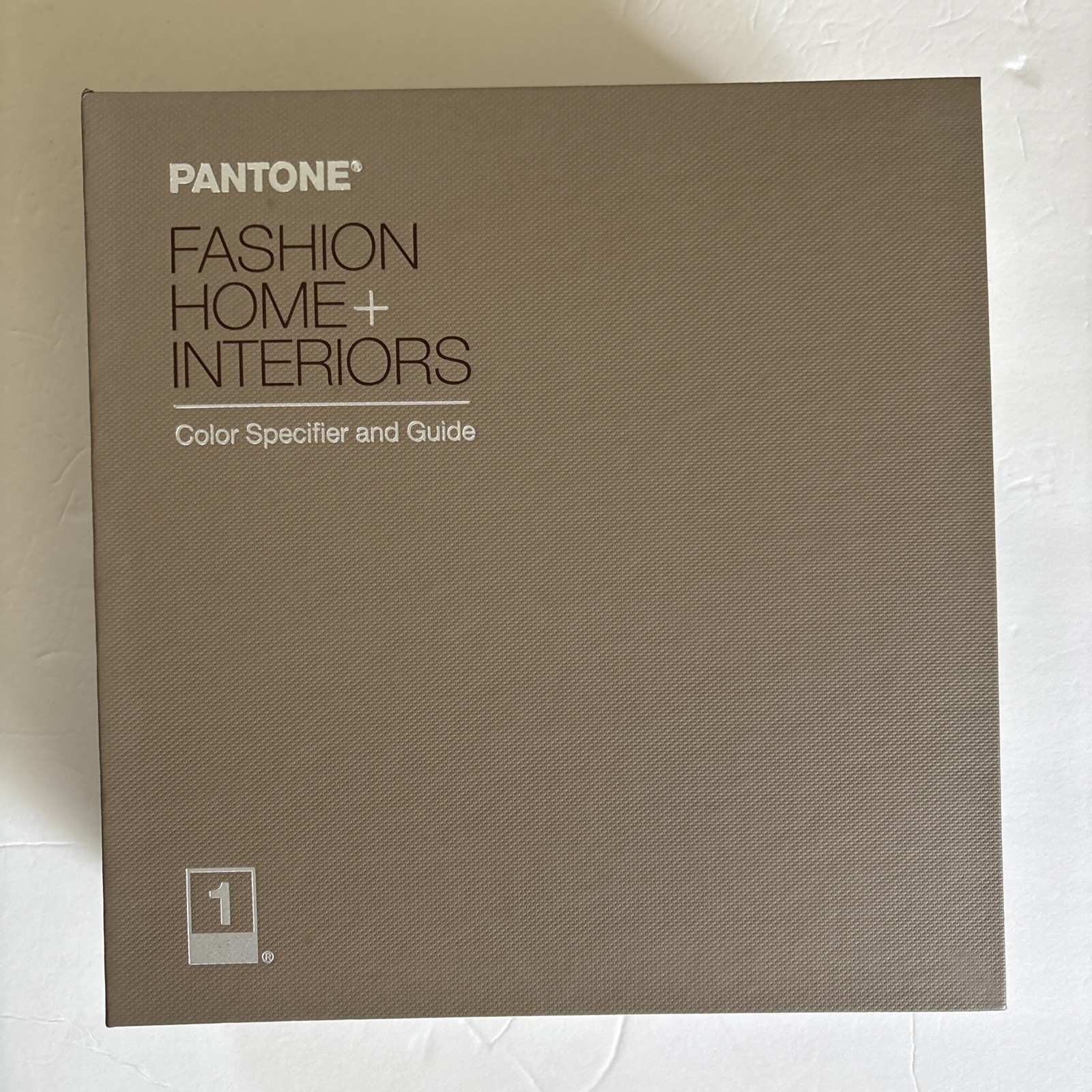 Pantone Fashion Home Interiors TPG Chips FHI Color Book Reference Guide Pantone Fashion Home Interiors TPG Chips FHI Color Book Reference Guide