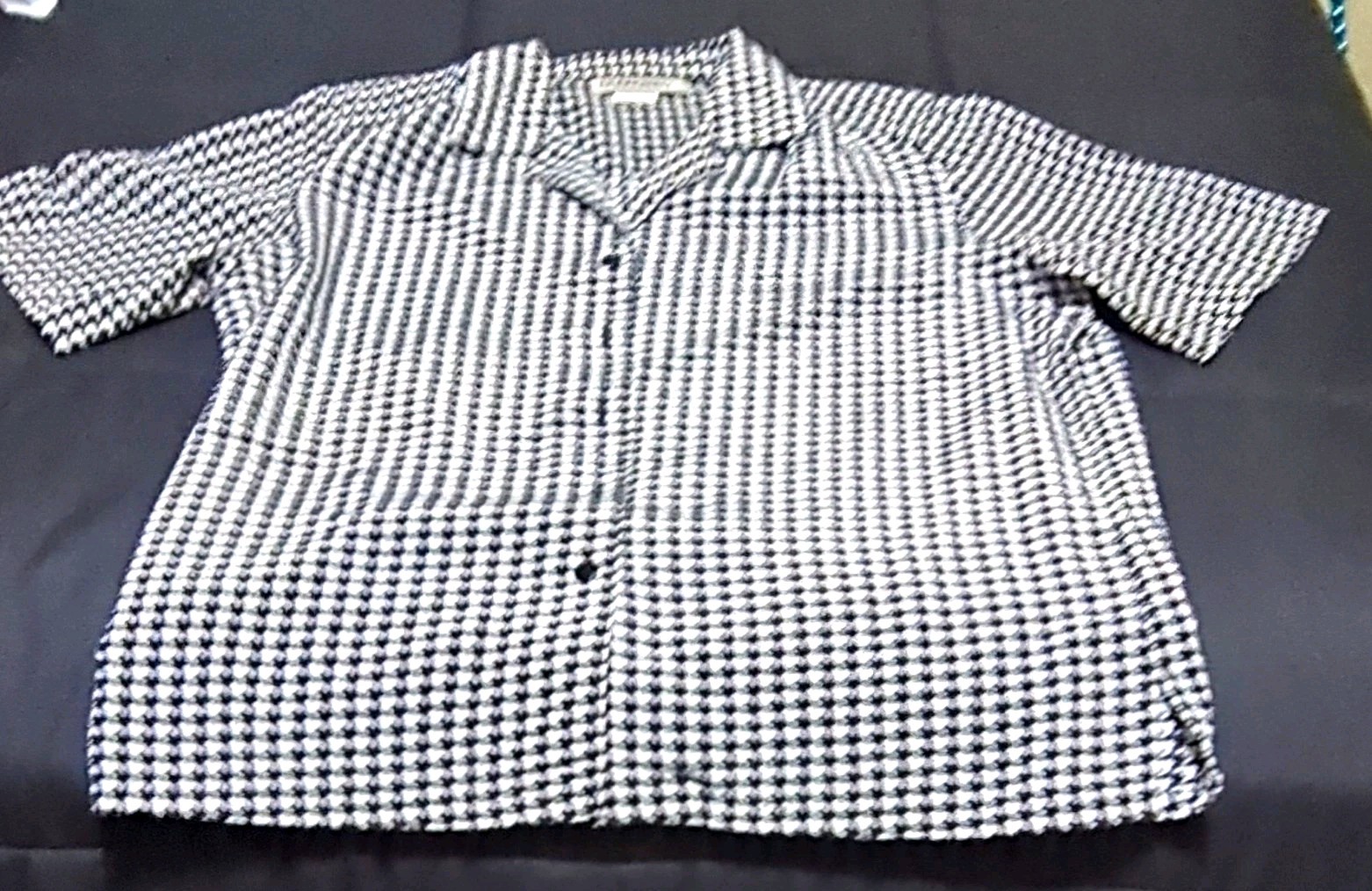 DONNKENNY Womens Size L Black White Houndstooth Button-Up Collared Short Sleeve DONNKENNY Womens Size L Black White Houndstooth Button-Up Collared Short Sleeve