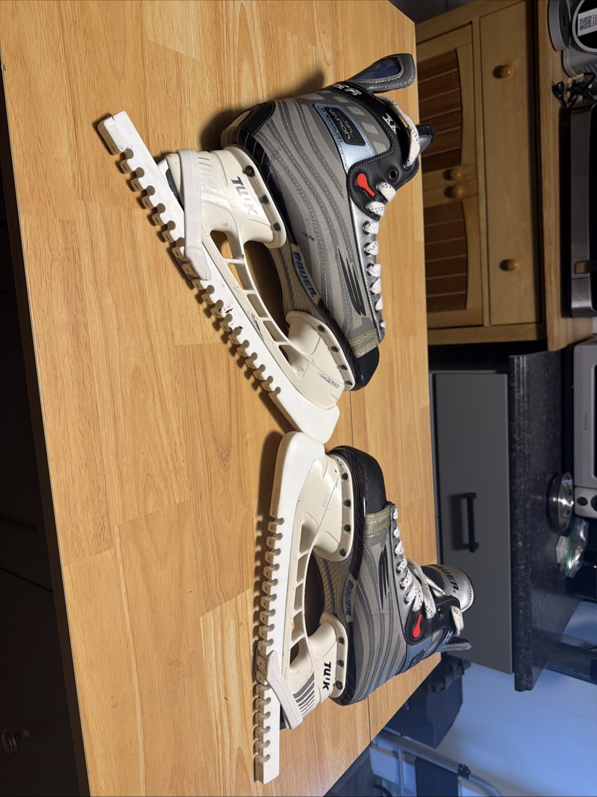 Rare Bauer Vapor SFL XX Hockey Skates 10.5 Size Rare Bauer Vapor SFL XX Hockey Skates 10.5 Size