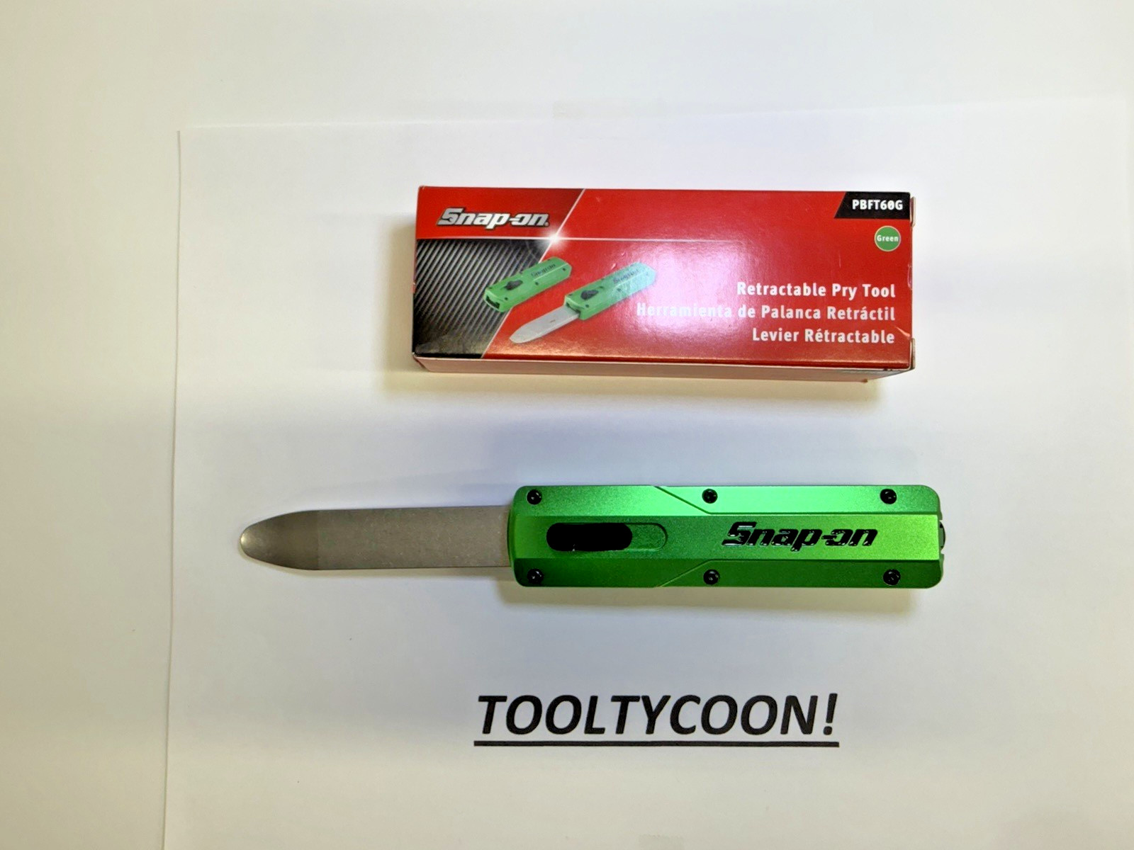 Snap-on Tools NEW GREEN “OTF” Out The Front Retractable Panel Tool PBFT60G Snap-on Tools NEW GREEN “OTF” Out The Front Retractable Panel Tool PBFT60G