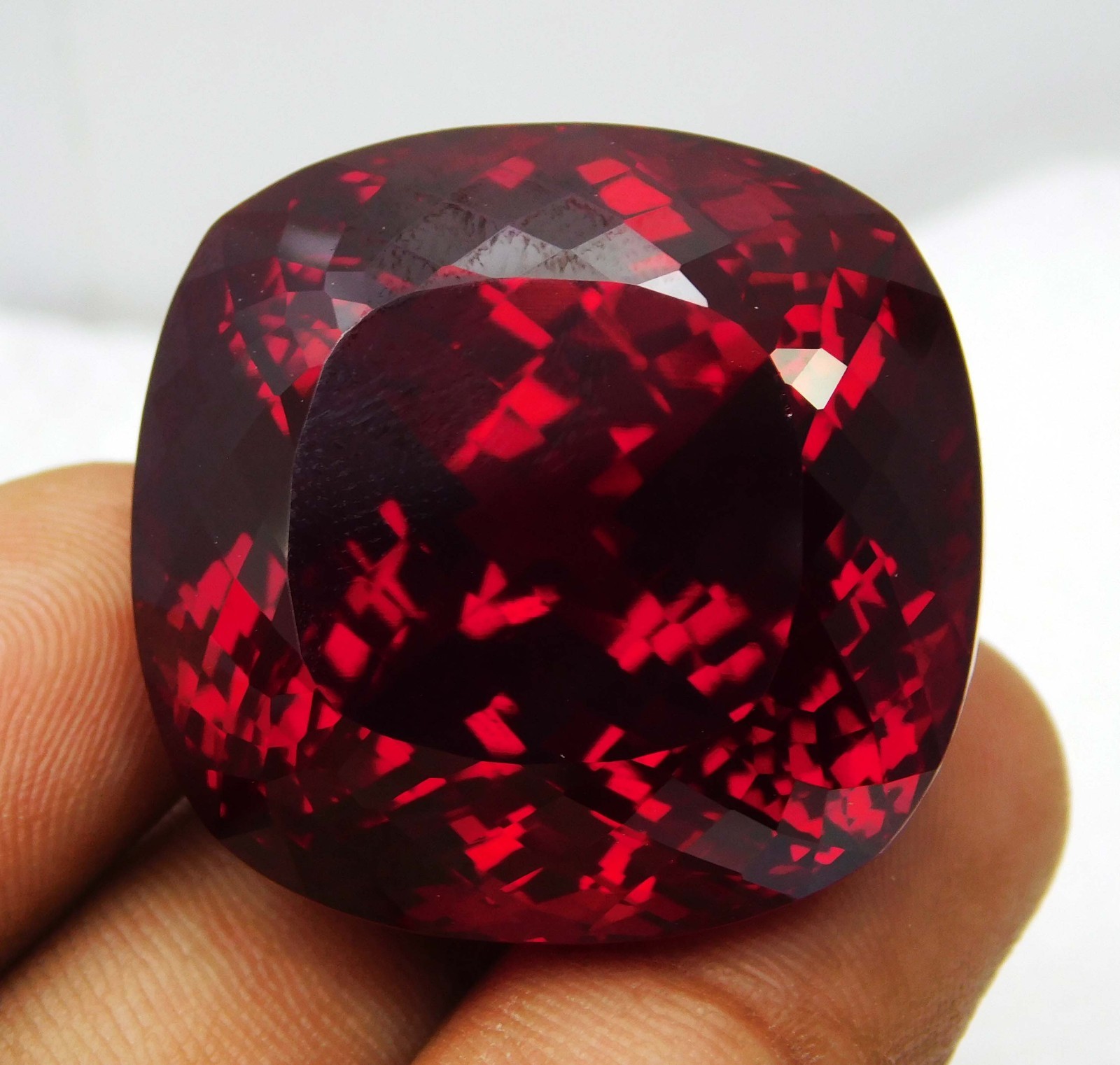 Rare 145.05 Ct Natural Burma Pigeon Blood Ruby Unheated Certified Red Gemstone