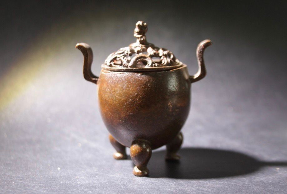 Qing Dynasty Chinese Bronze Tripod Incense Censer Pierced Lid Certified 