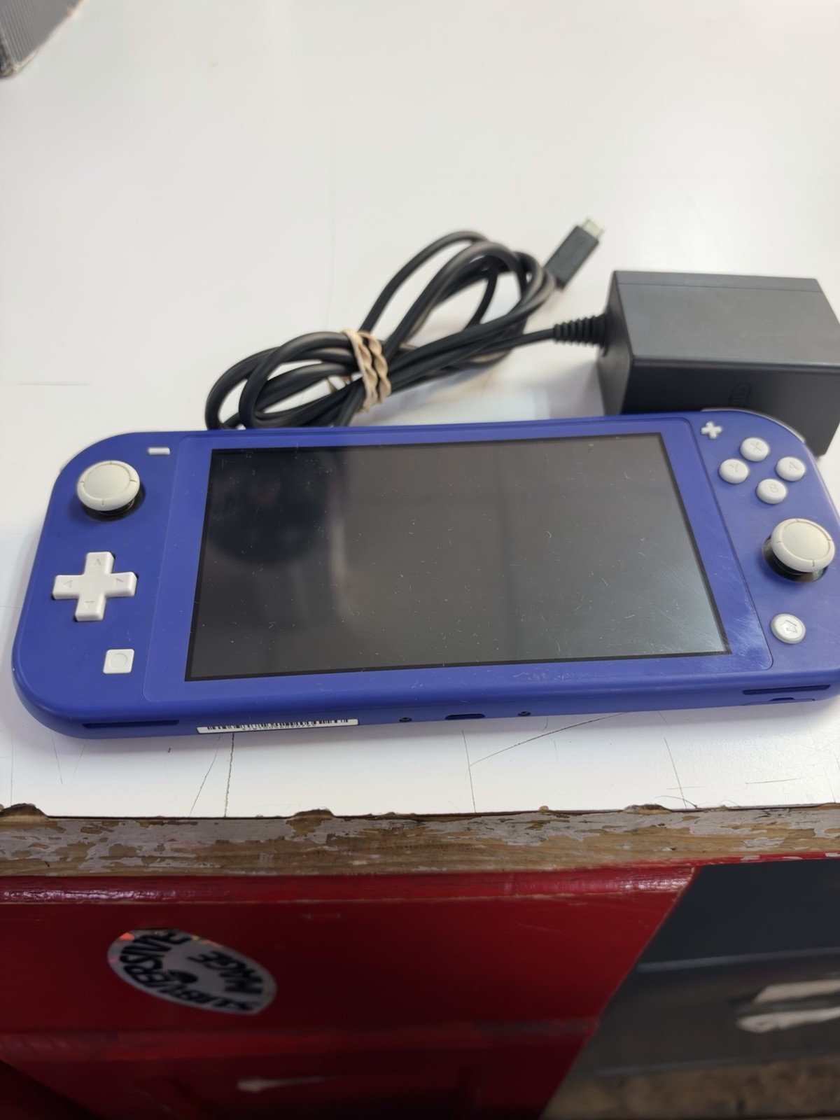 Nintendo Switch Lite HDH-001 Handheld Console - 32GB - Blue Nintendo Switch Lite HDH-001 Handheld Console - 32GB - Blue