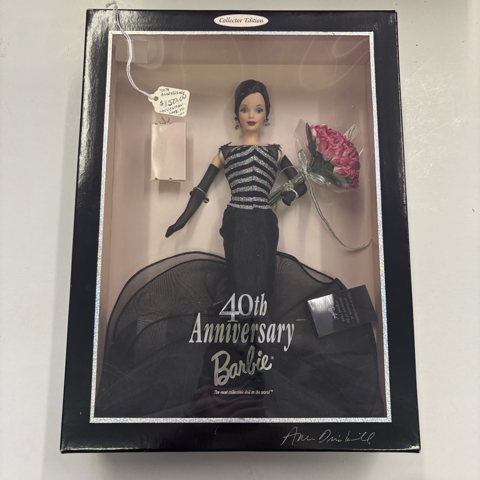 40th Anniversary Barbie Brunette 1999 Signed RARE 40th Anniversary Barbie Brunette 1999 Signed RARE