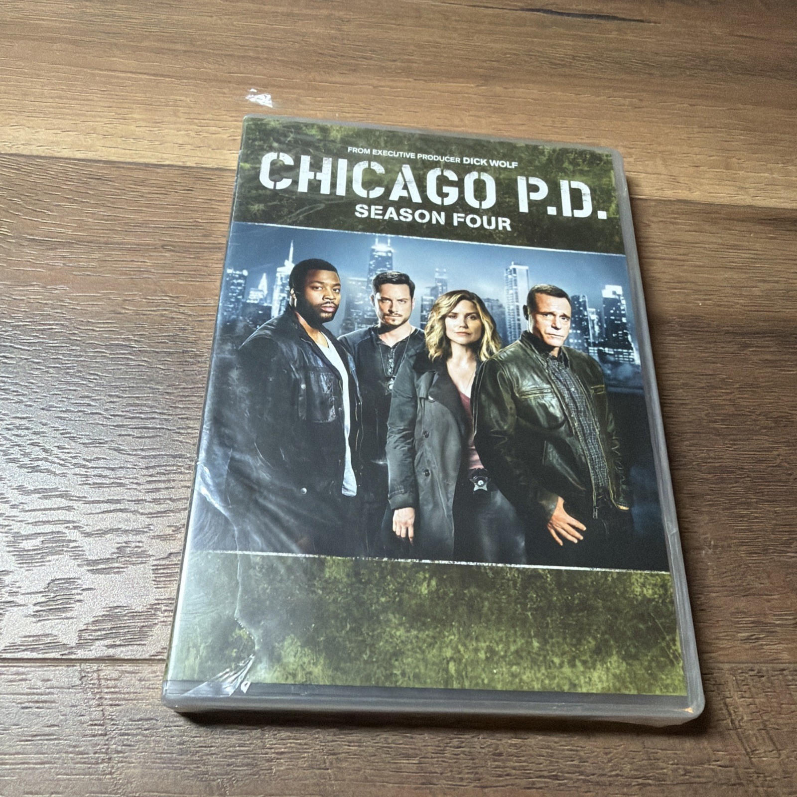 Chicago P.D. The Complete Fourth Season 4 DVD Set Brand New