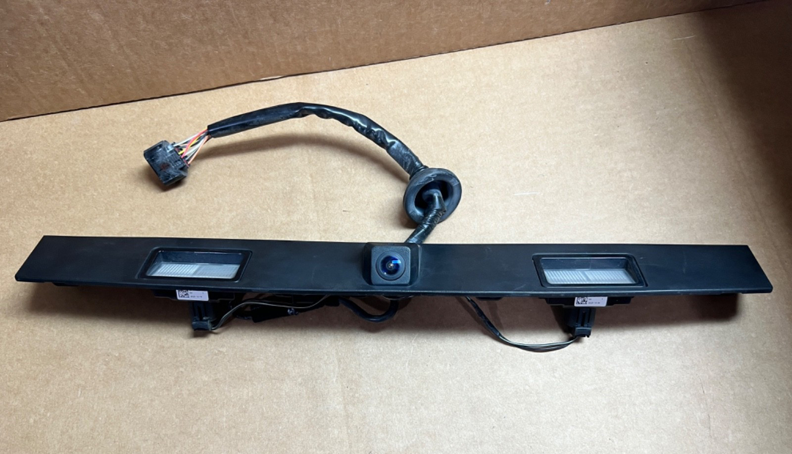OEM 2022-2024 HYUNDAI TUCSON BACKUP CAMERA W/ TRIM BEZEL 99240-N9600 OEM 2022-2024 HYUNDAI TUCSON BACKUP CAMERA W/ TRIM BEZEL 99240-N9600
