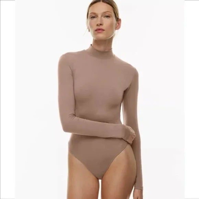 NEW Aritzia Babaton Long Sleeve Bodysuit Women\'s Tan Size Small NEW Aritzia Babaton Long Sleeve Bodysuit Women\'s Tan Size Small