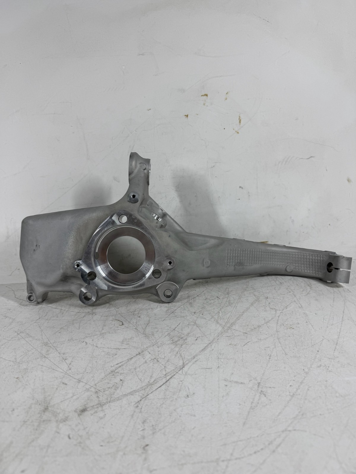 2017-2023 Tesla Model 3 Front Steering Knuckle / Spindle NEW OEM 1344311-00-E