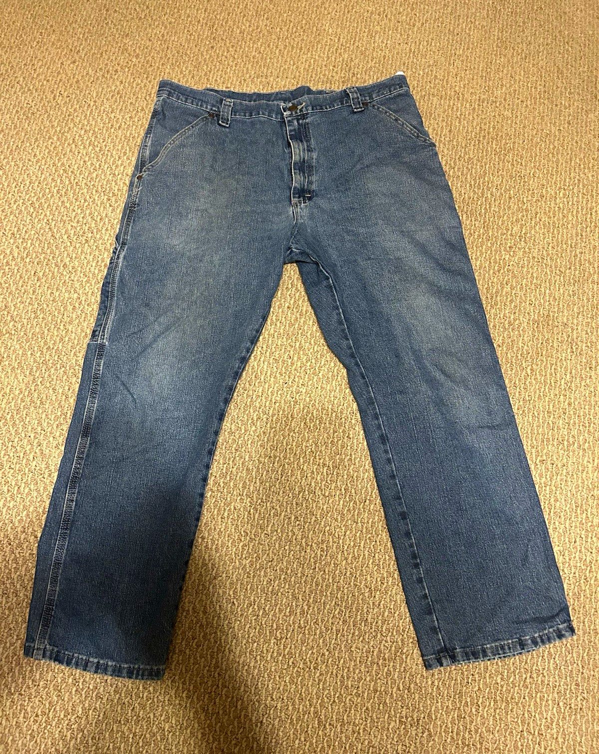 Wrangler Men’s Blue Denim Cargo Jeans Regular Fit Medium Wash Stretch Pockets