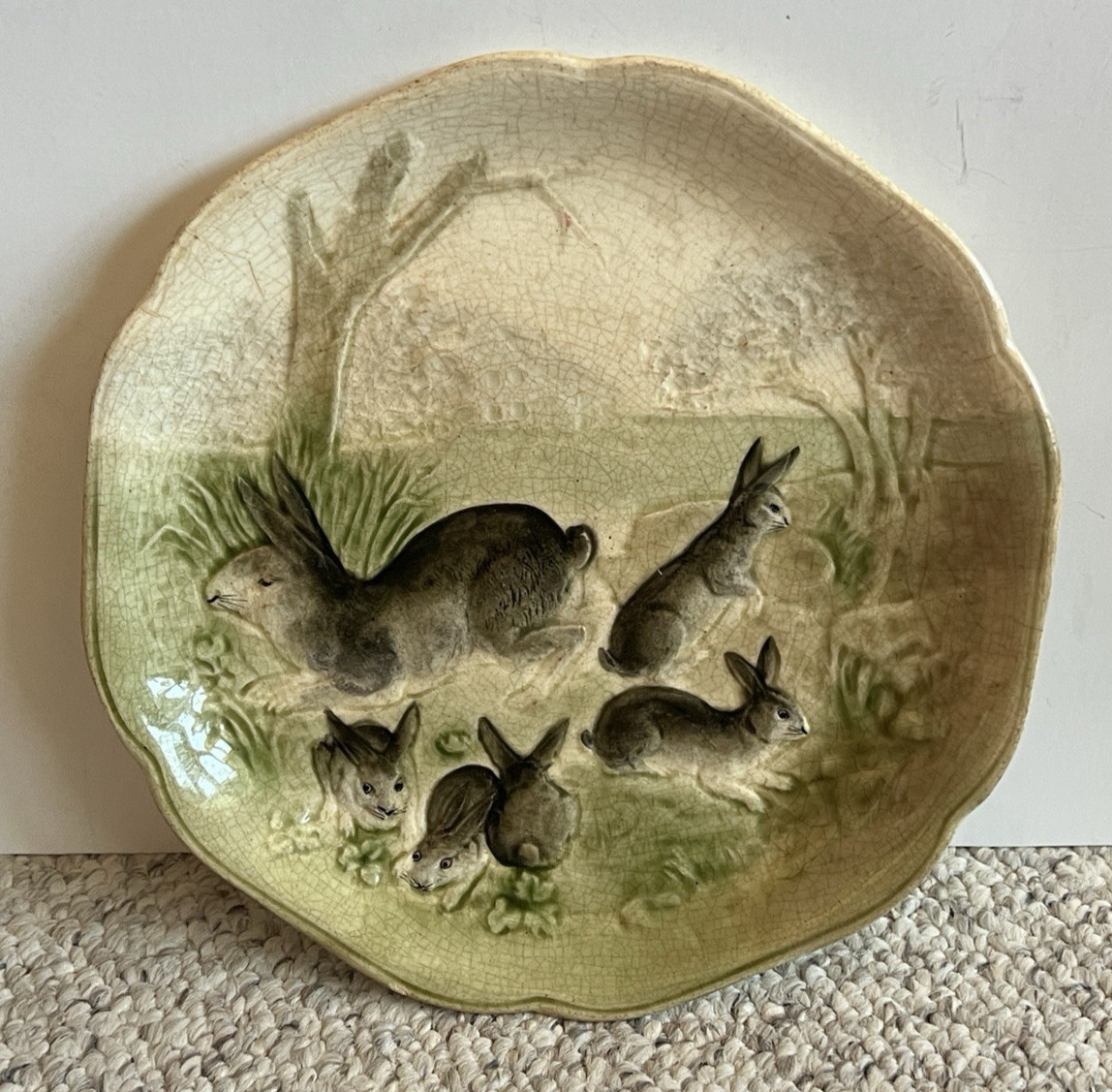 Antique Choisy Le Roi HB France Majolica Hopping Rabbits Bunny  Plate c1900 9