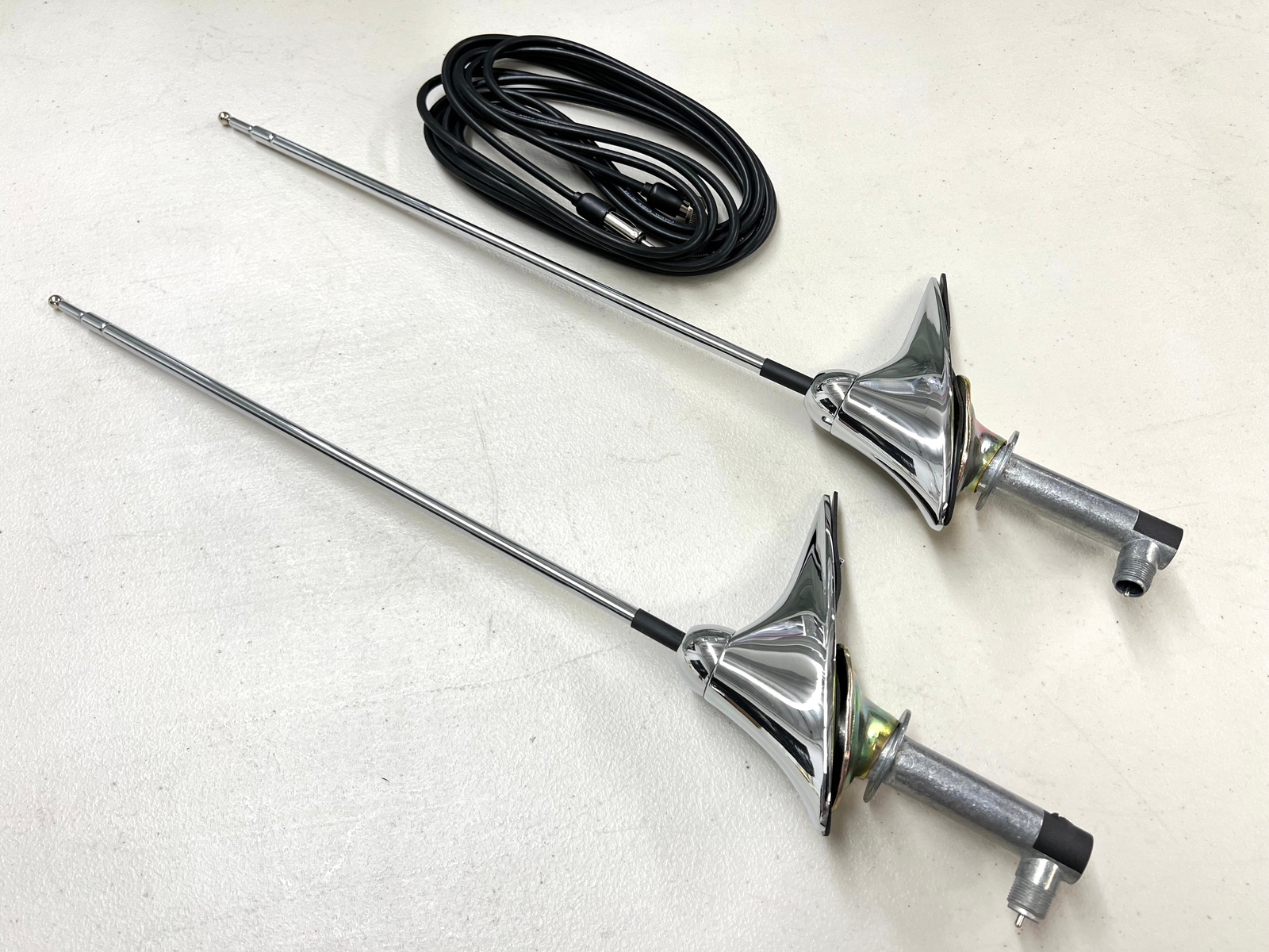 1958 CHEVY IMPALA BEL AIR BISCAYNE REAR ANTENNA ASSEMBLY SET LH RH 1PAIR [NEW]