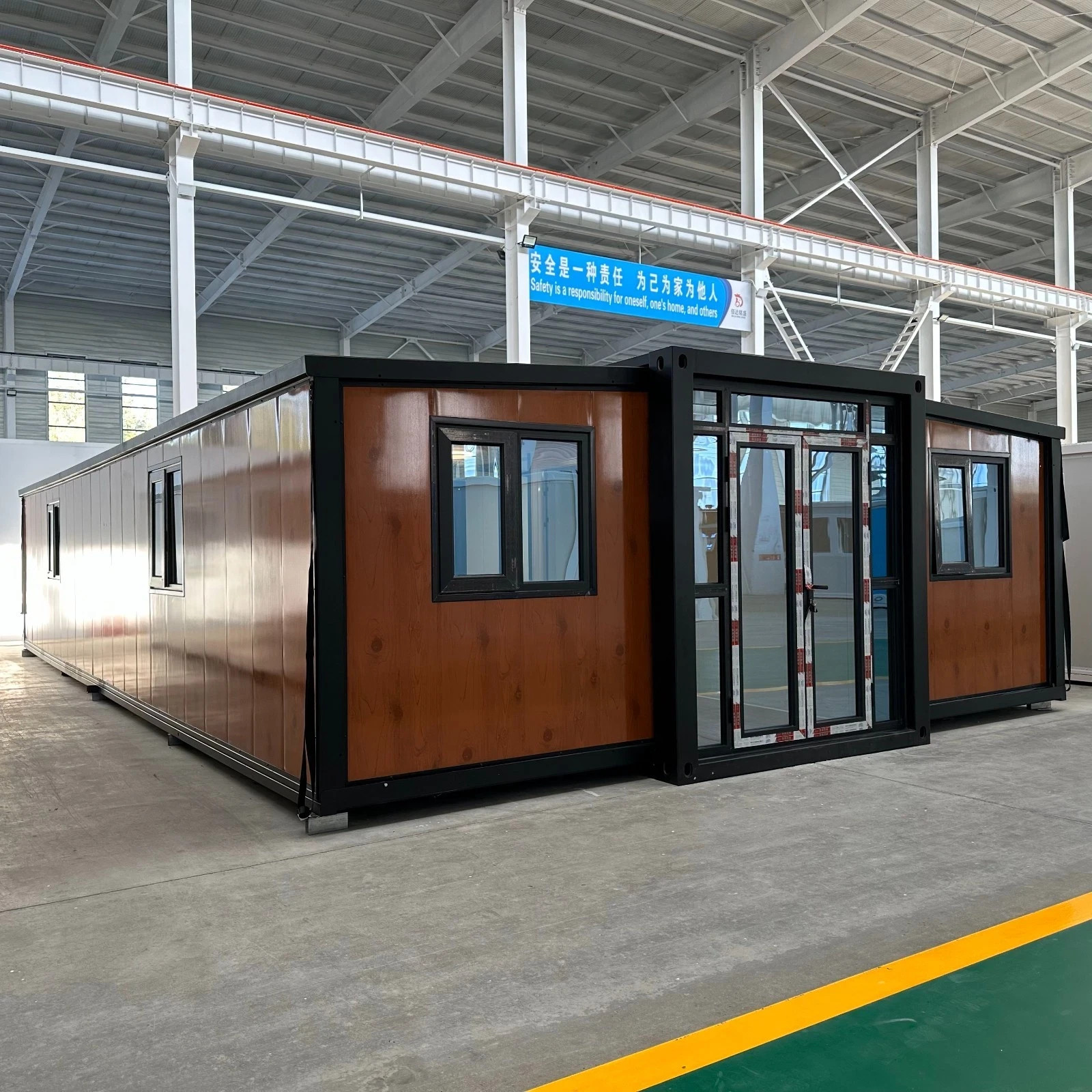 40ft Standard Expandable Prefab House 3BR 1BA Double Wing Folding Tiny Home 40ft Standard Expandable Prefab House 3BR 1BA Double Wing Folding Tiny Home