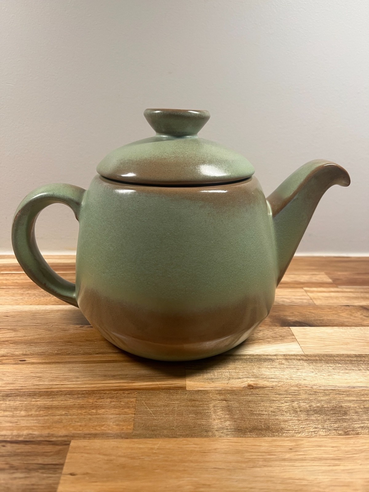 Frankoma Prairie Green Plainsman 6 cup teapot with lid