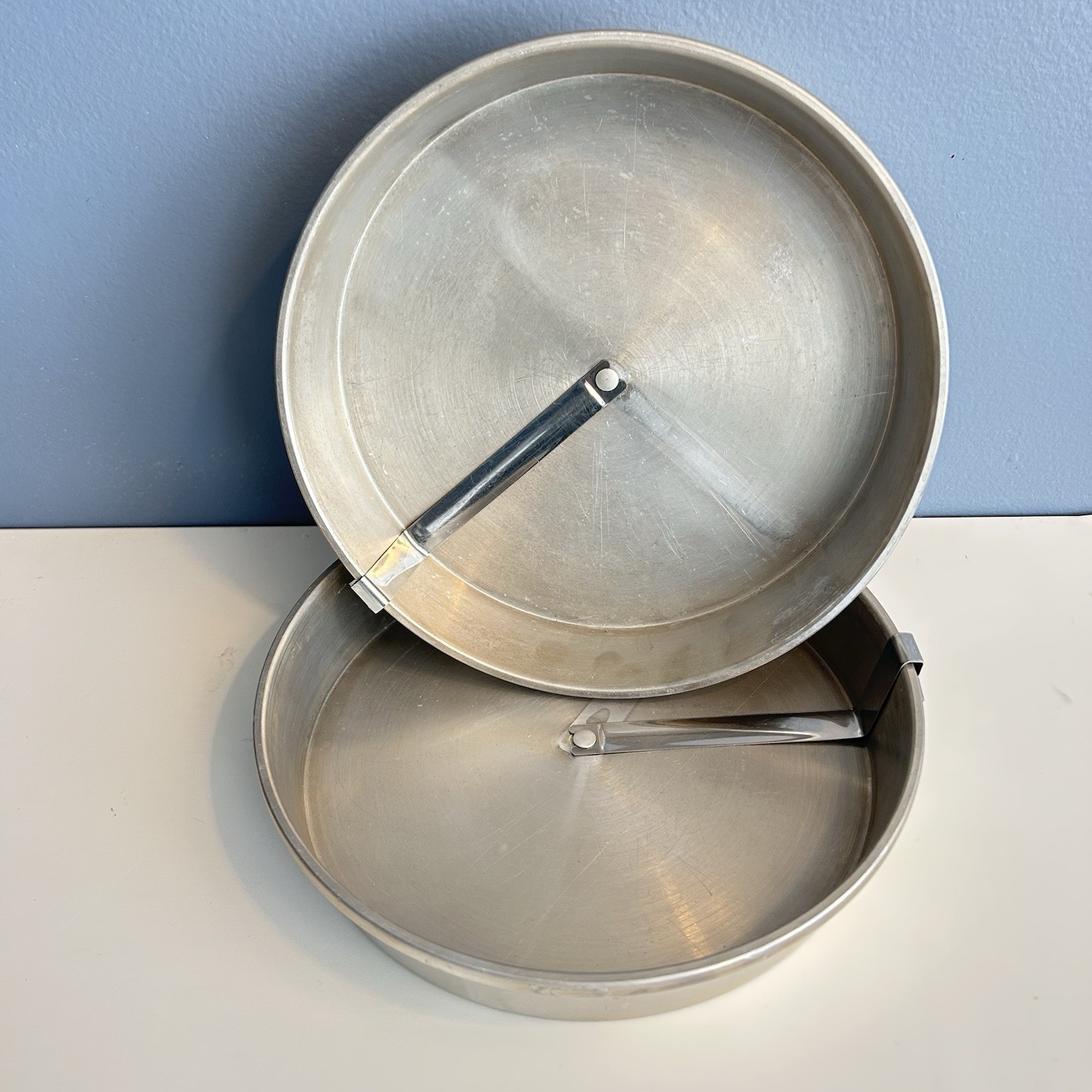 2 Vtg Mirro Aluminum Baking Cake Pans 8” Round 1108M USA Easy Sliders