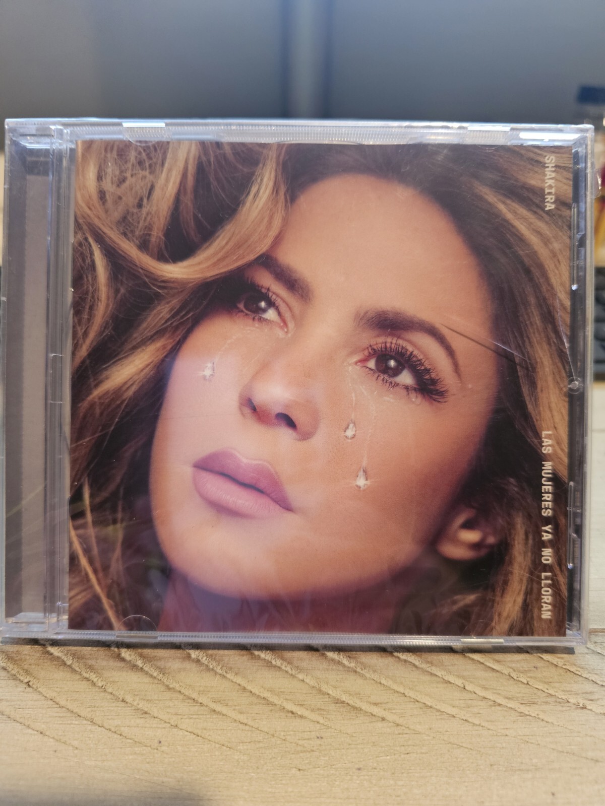 SHAKIRA - LAS MUJERES YA NO LLORAN - BRAND NEW SEALED - CD 