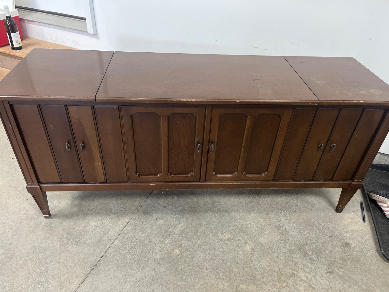 Antique Zenith Stereophonic High Fidelity Phonograph With AM Stereo FM Tuner