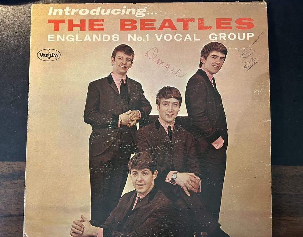 Introducing The Beatles LP Vee Jay  RECORD - VJLP-1062 63-3402 US PRESSING VER 2