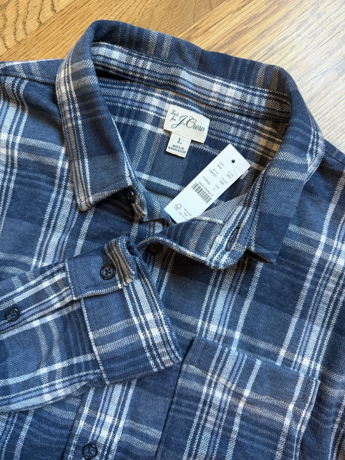 J Crew Lightweight Seaboard soft-knit shirt Blue White Plaid Size Large NWT