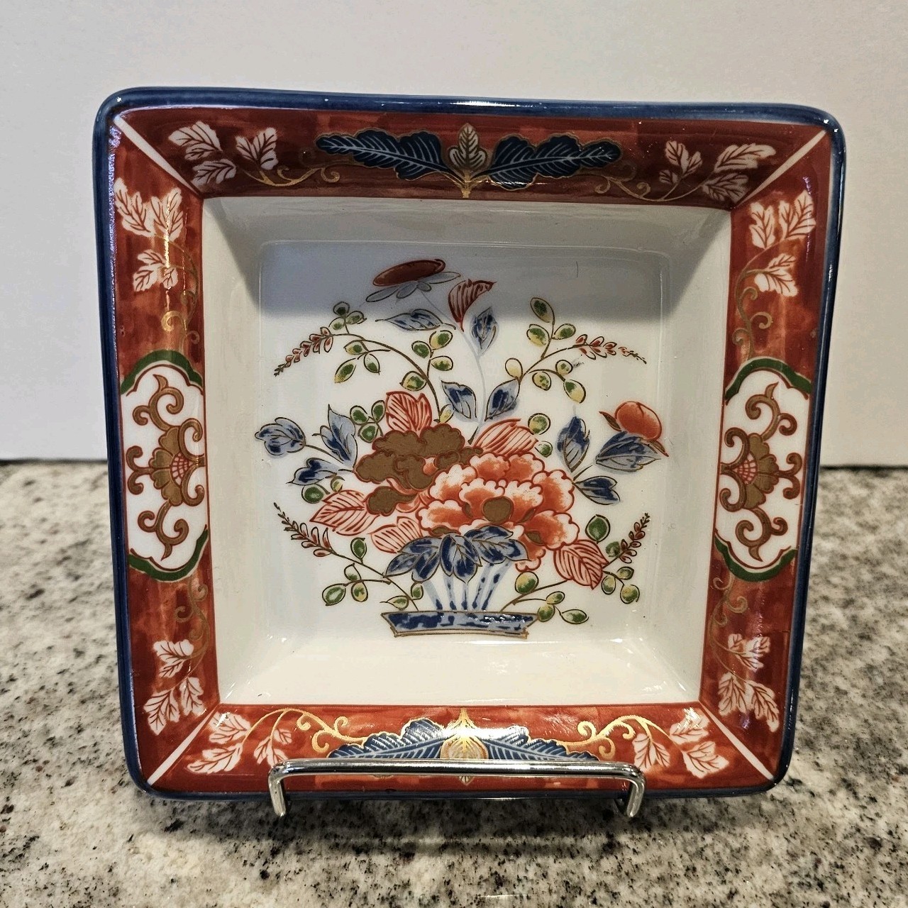 VINTAGE JAPANESE TAKAHASHI HAND DECORATED IMARI STYLE FLORAL BOWL DISH 5-1/4 VINTAGE JAPANESE TAKAHASHI HAND DECORATED IMARI STYLE FLORAL BOWL DISH 5-1/4