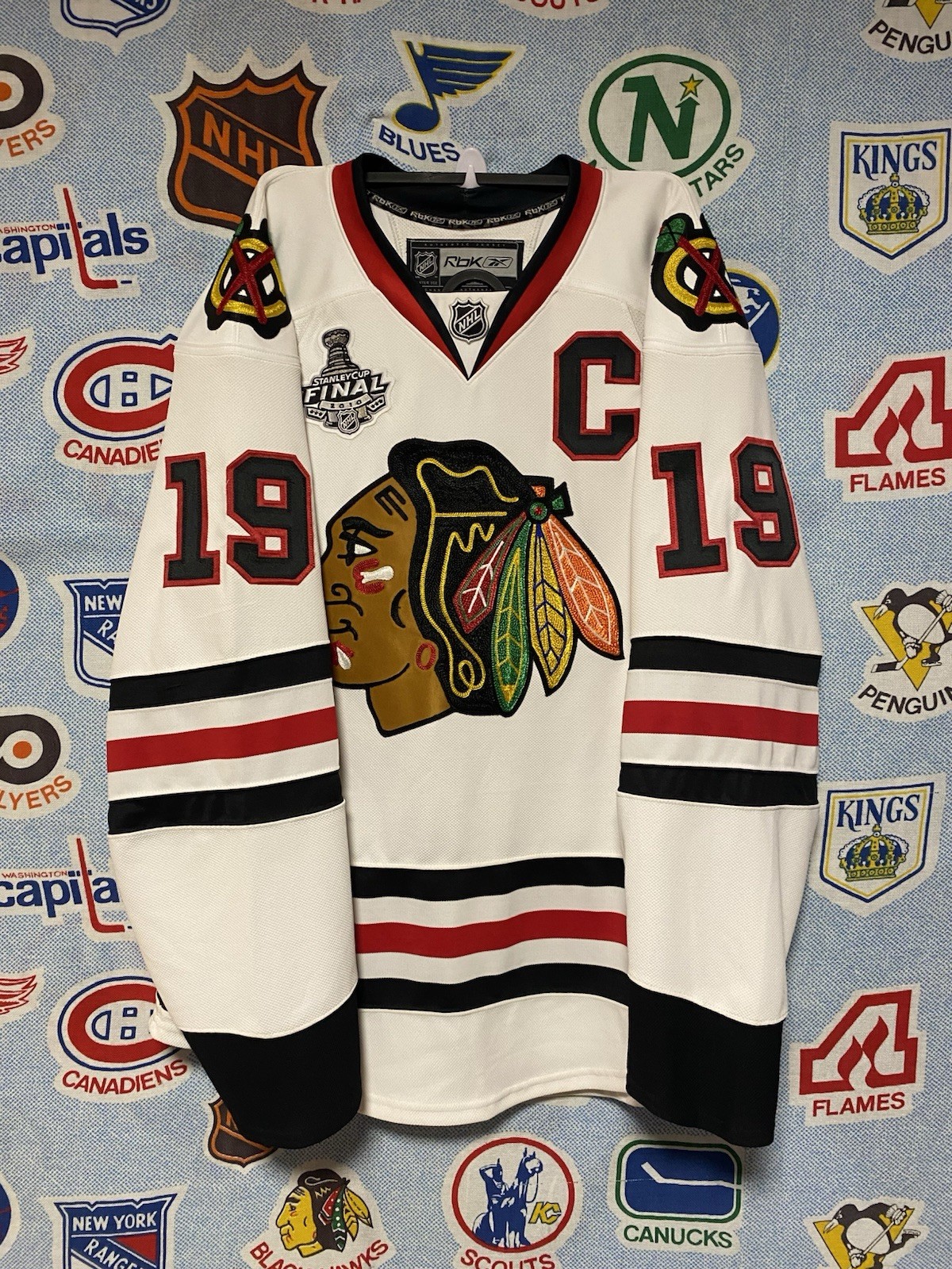 Jonathan Toews Authentic Chicago Blackhawks 2010 Stanley Cup Jersey Reebok 52 Jonathan Toews Authentic Chicago Blackhawks 2010 Stanley Cup Jersey Reebok 52