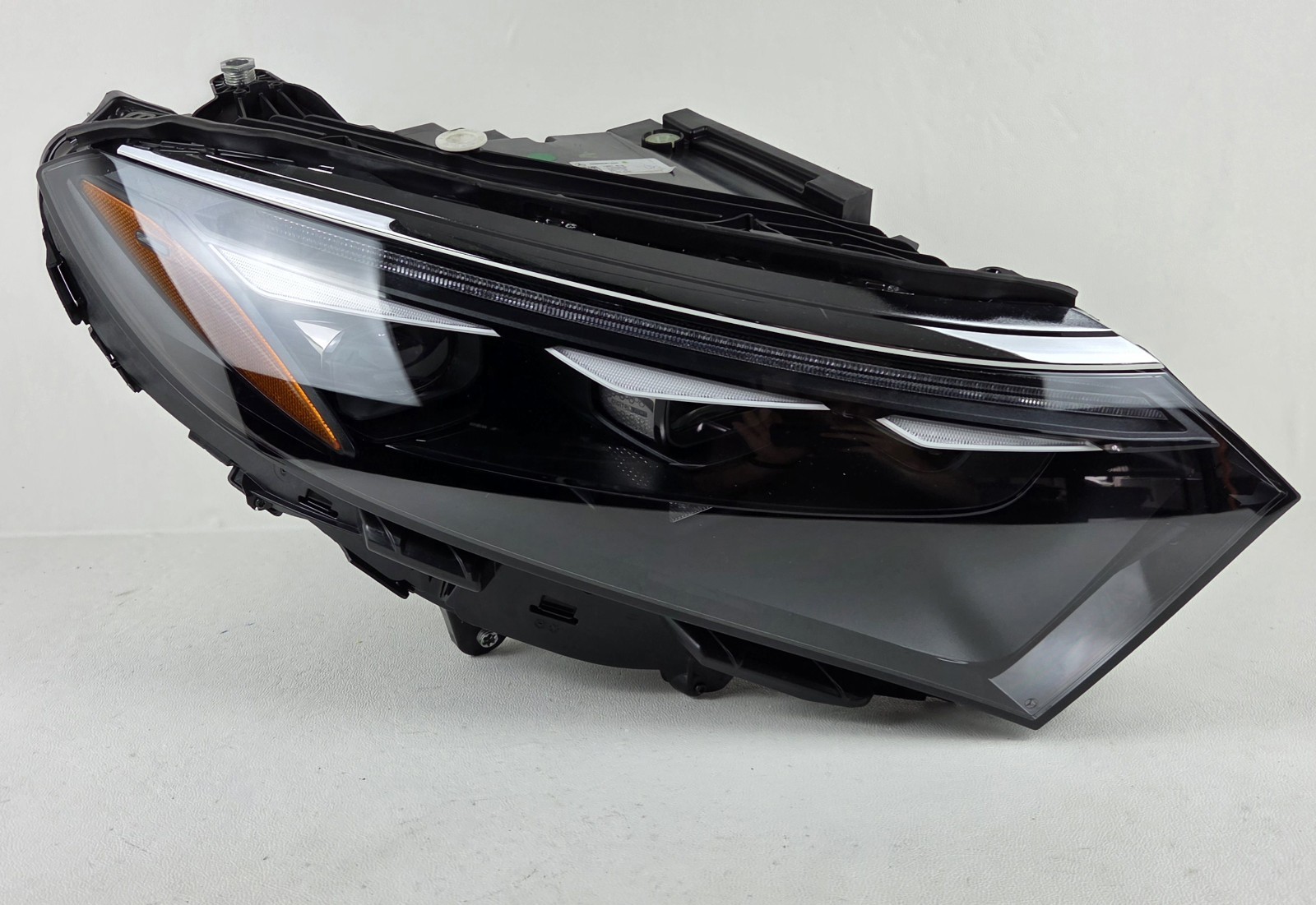 Mint OEM 2023-2025 Mercedes EQS 450 EQS 580 SUV Right RH Side LED Headlight