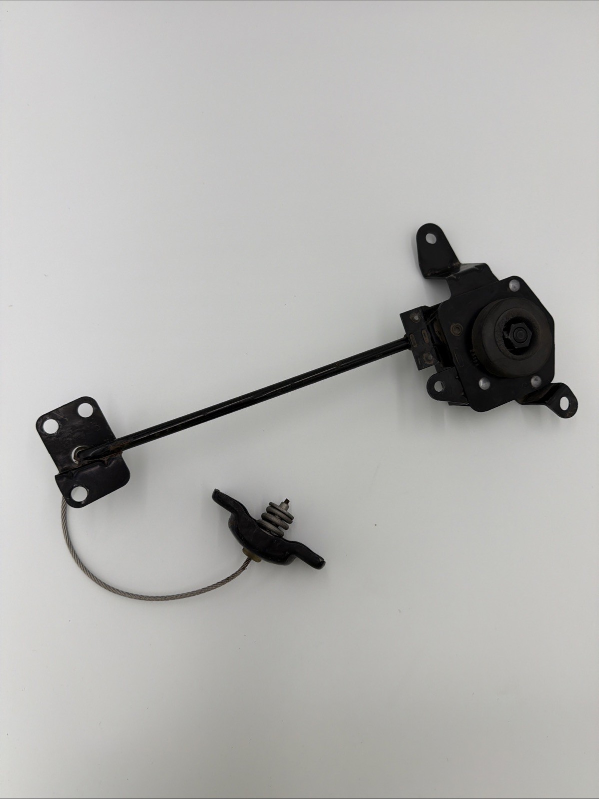 2021-2023 Hyundai Santa FE Spare Tire Wheel Carrier Hoist Winch 62800R5000 OEM 2021-2023 Hyundai Santa FE Spare Tire Wheel Carrier Hoist Winch 62800R5000 OEM