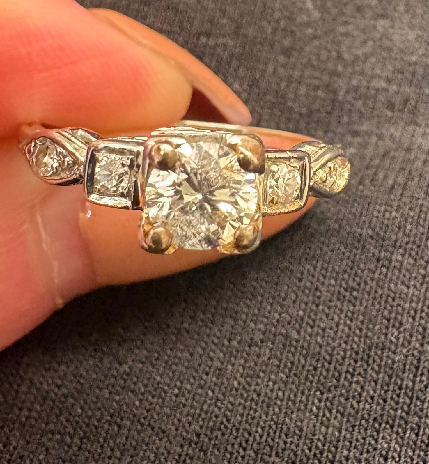 vintage 1940’s diamond ring preowned little over half carat center stone