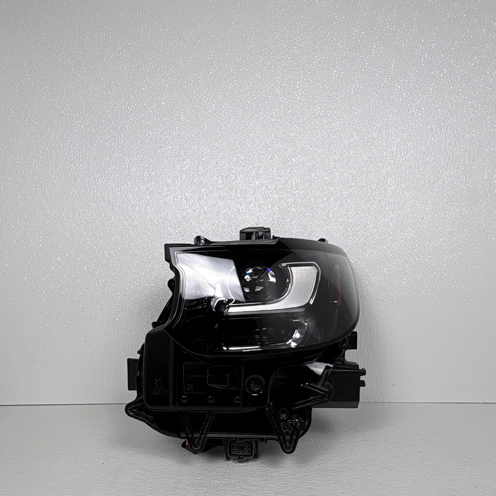 Nice 2024 2025 MAZDA CX-90 HEADLIGHT ASSEMBLY OEM LEFT DRIVER SIDE LED Nice 2024 2025 MAZDA CX-90 HEADLIGHT ASSEMBLY OEM LEFT DRIVER SIDE LED