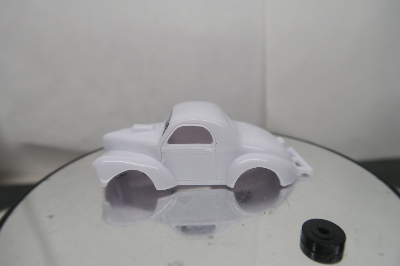 AUTO WORLD THUNDER JET ULTRA-G \'41 WILLYS COUPE GASSER UNPAINTED SLOT CAR BODY