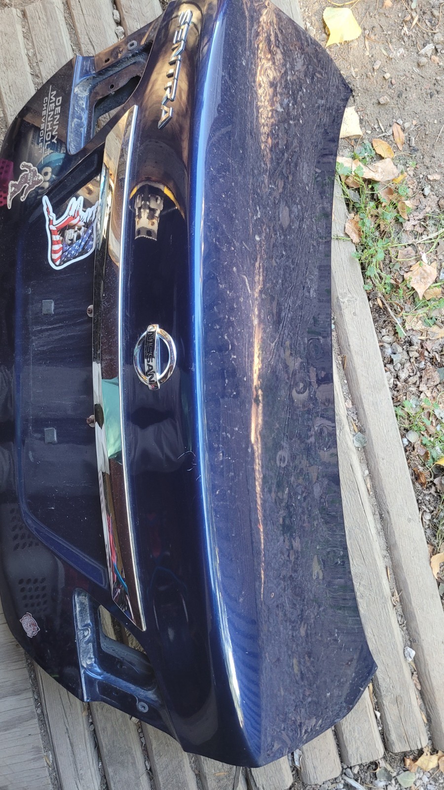 2016-2019 NISSAN SENTRA SV Rear Trunk Deck Lid OEM 2016-2019 NISSAN SENTRA SV Rear Trunk Deck Lid OEM