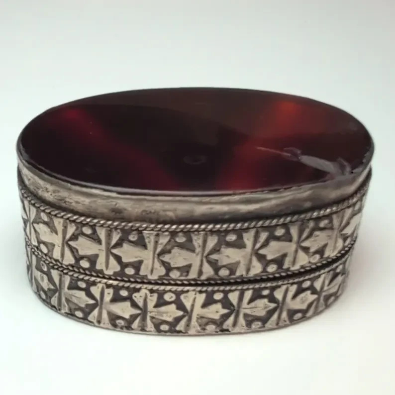 Vintage Antique Oval Carnelian Agate Silver Tone Pill Snuff Box 33g 4.2cm