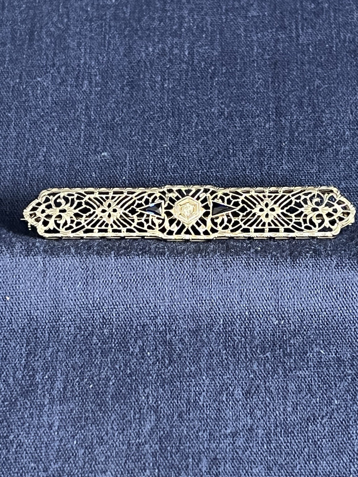 Antique 14K White Gold Filigree Sapphire & Diamond 4.9gm Brooch/Pin- Art Deco