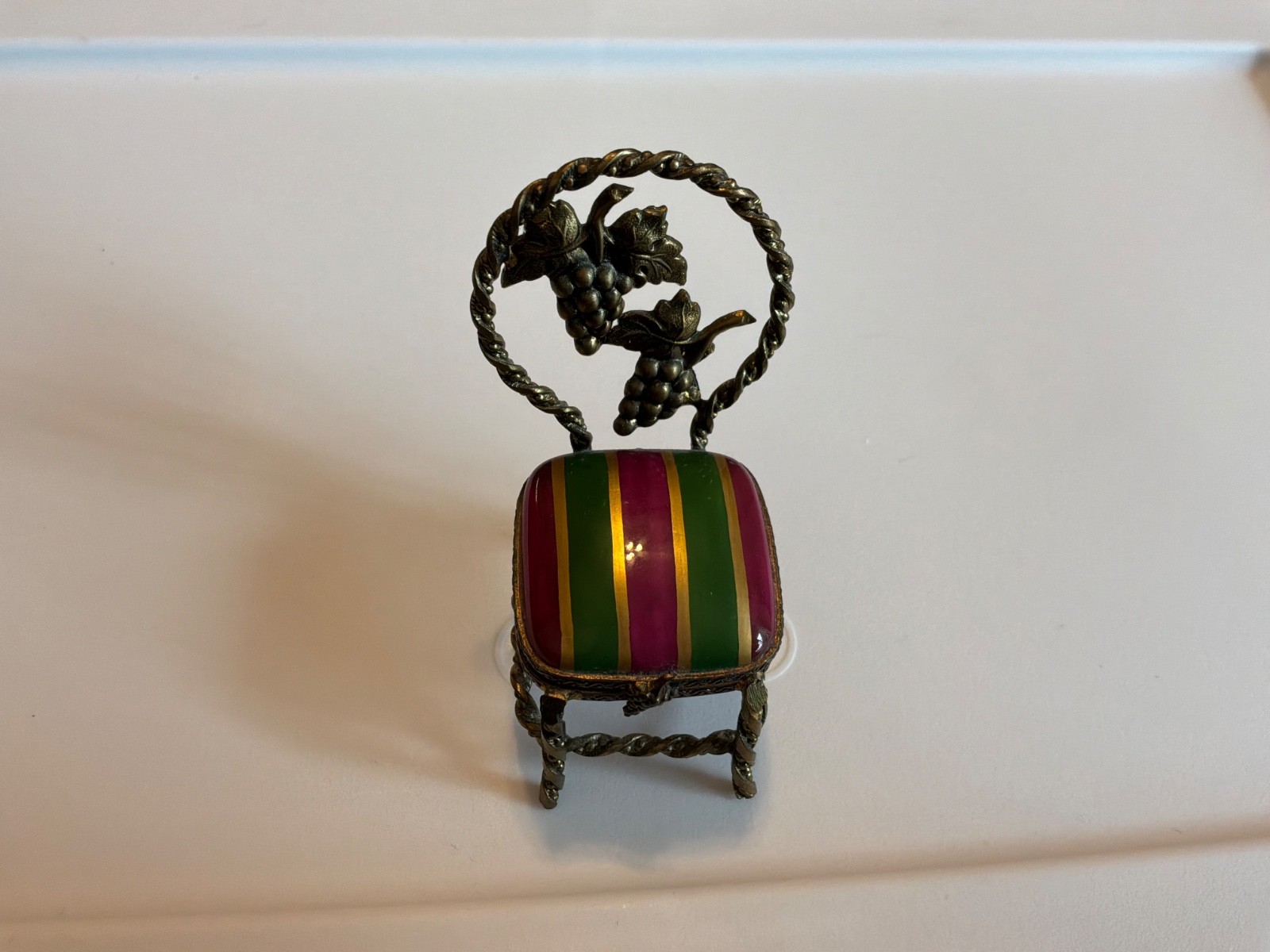 Vintage Limoges Antique Chair Figurine Trinket Box Collectible In Exc. Condition