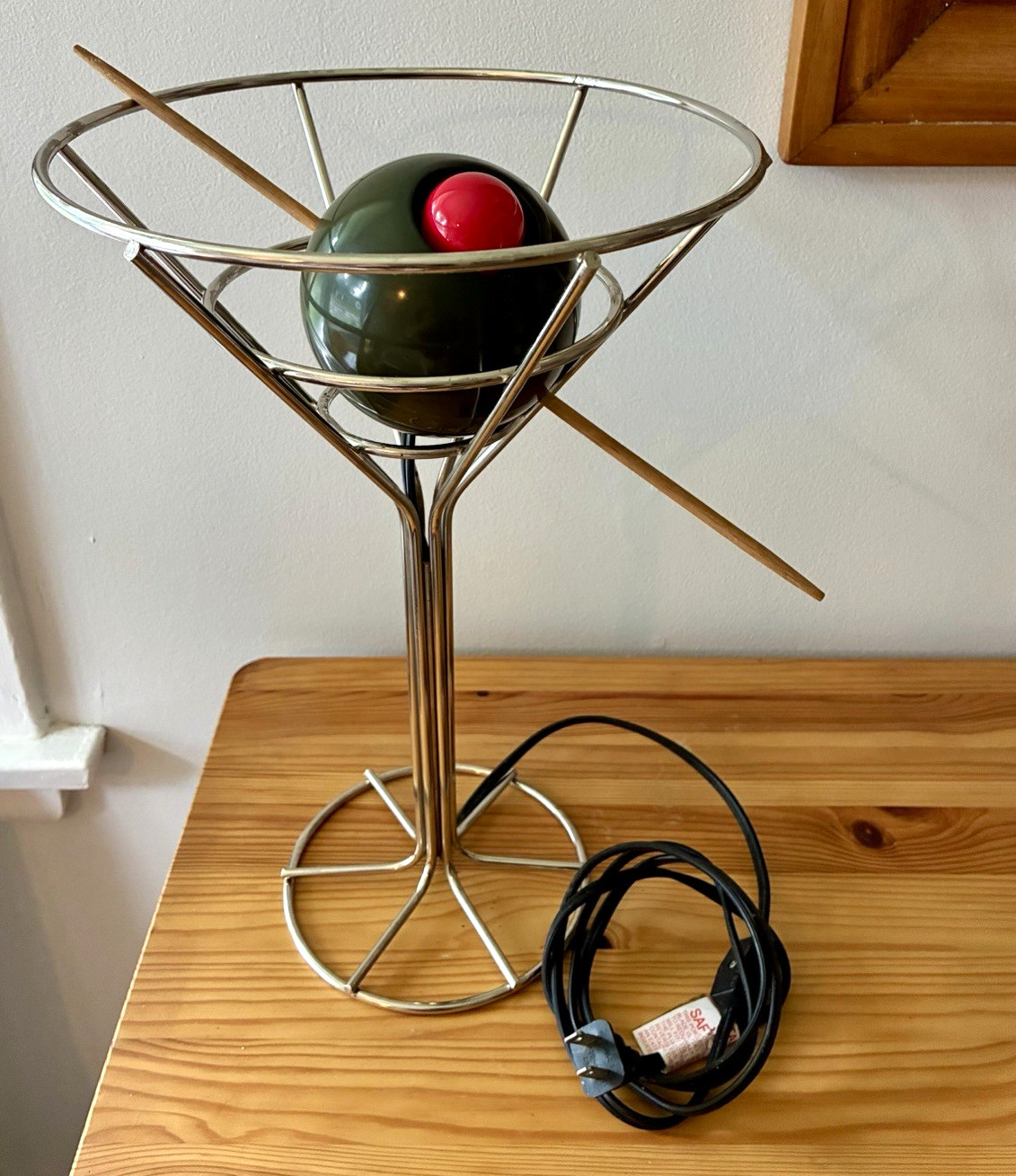 Vintage 1993 David Krys Chrome Martini & Olive Lamp. 14” tall. 120V