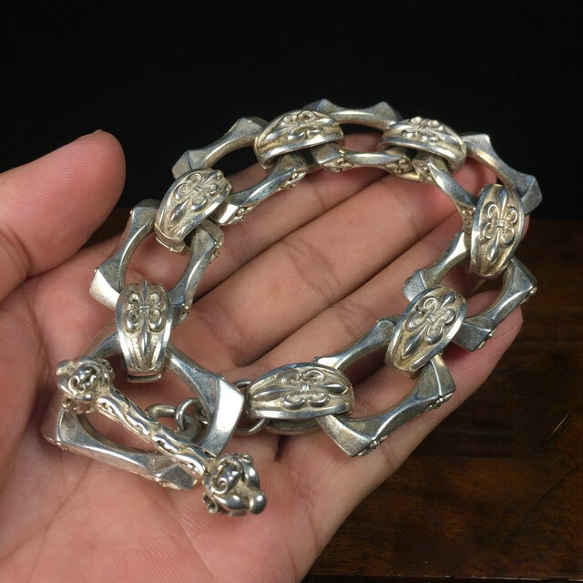 Rare China Handwork Old Tibet Silver Bracelet Exquisite Collectible Bangle Rare China Handwork Old Tibet Silver Bracelet Exquisite Collectible Bangle