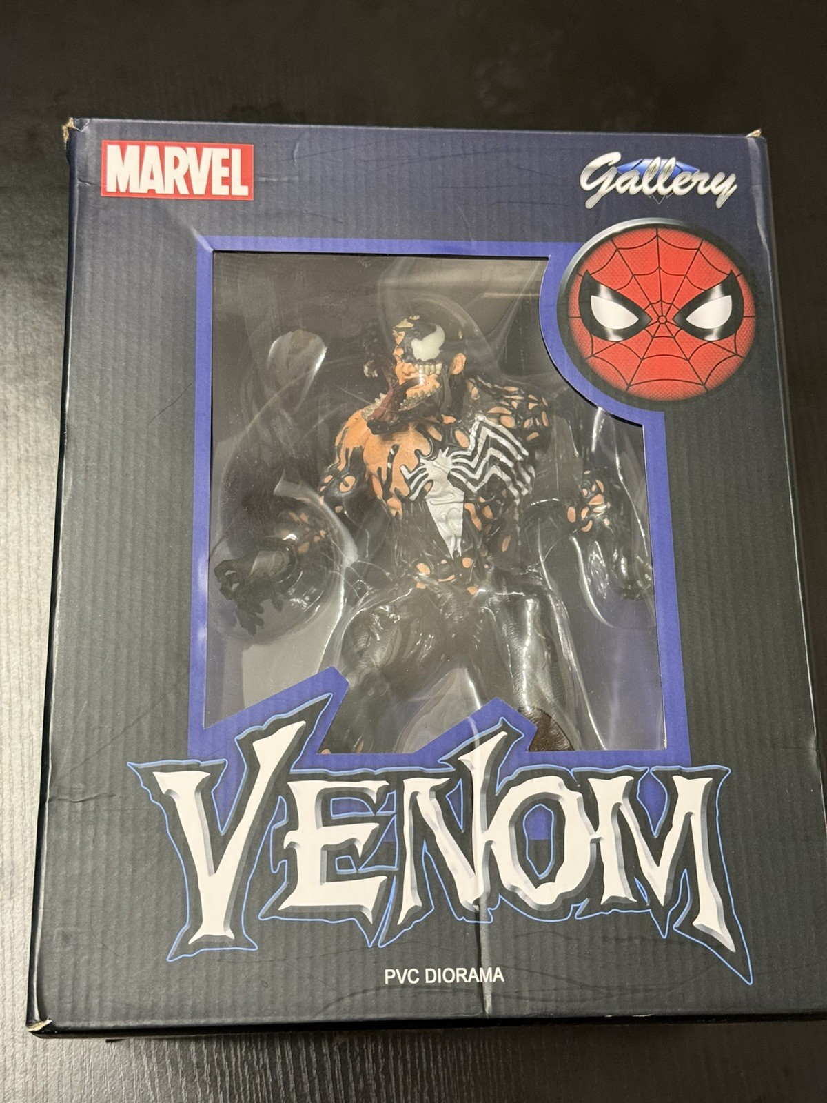 Marvel Venom Diamond Select Toys Gallery PVC Diorama Figure Statue. Marvel Venom Diamond Select Toys Gallery PVC Diorama Figure Statue.