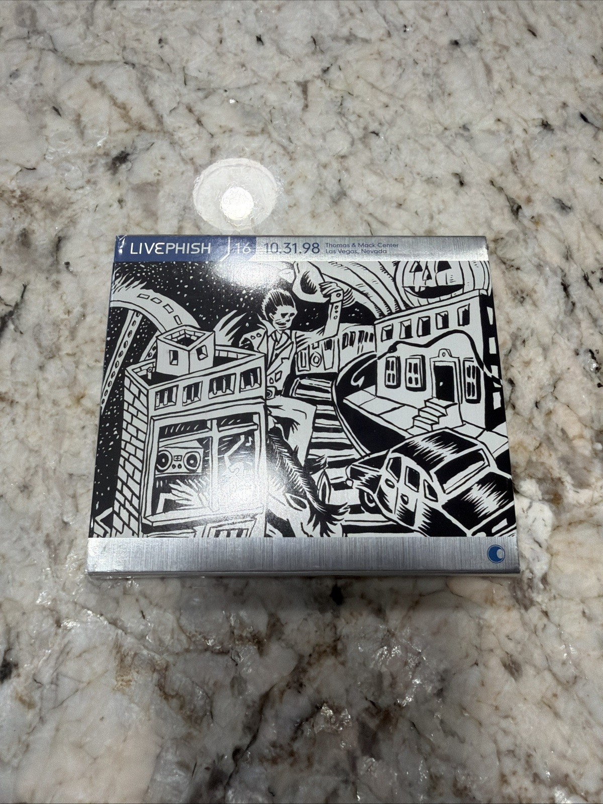 PHISH: LIVEPHISH 16, 10.31.98, Las Vegas, Nevada, 4 CD’s, Rare & OOP PHISH: LIVEPHISH 16, 10.31.98, Las Vegas, Nevada, 4 CD’s, Rare & OOP
