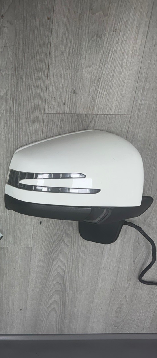 2015 Genuine Mercedes W463 G Wagon Class Right Side Door Wing Mirror Complete 2015 Genuine Mercedes W463 G Wagon Class Right Side Door Wing Mirror Complete
