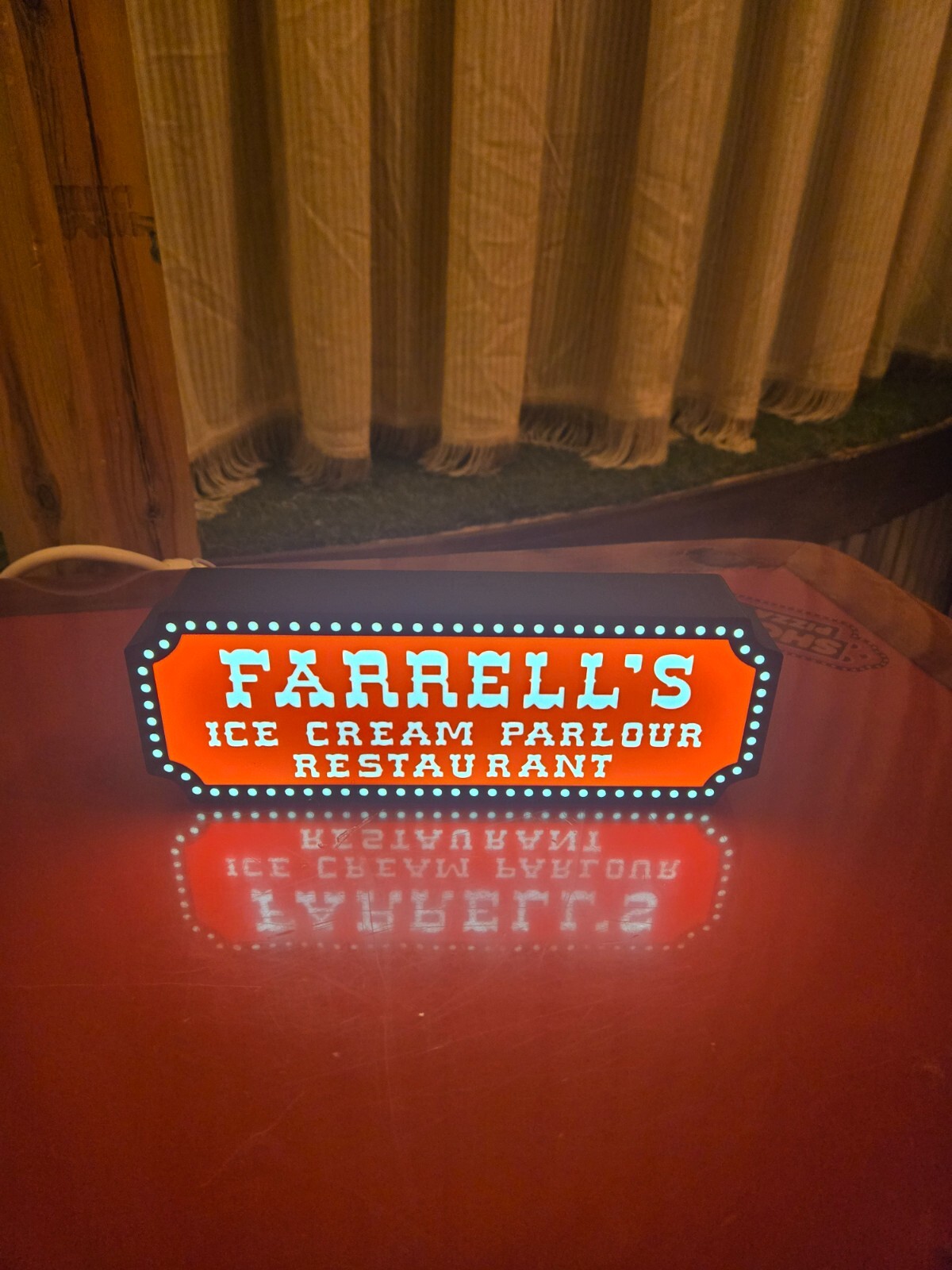 Farrells Ice Cream Parlor Restaurant - USB Lighted LED Sign - Man Cave Farrells Ice Cream Parlor Restaurant - USB Lighted LED Sign - Man Cave