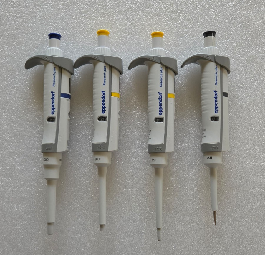 Eppendorf Research Plus Pipettes 1000 200 20 & 2.5 uL: Calibrated, New Seal