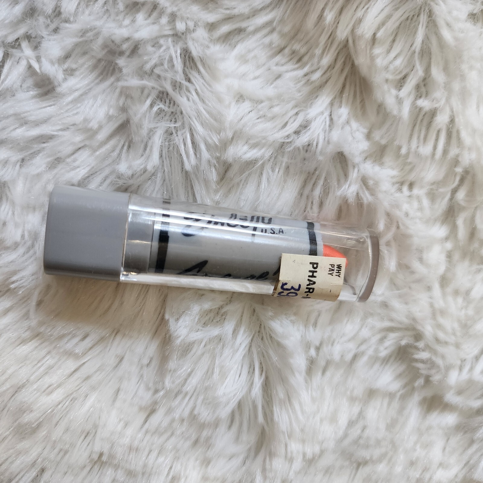 Vintage Emerge alluring 736 shade sealed lipstick