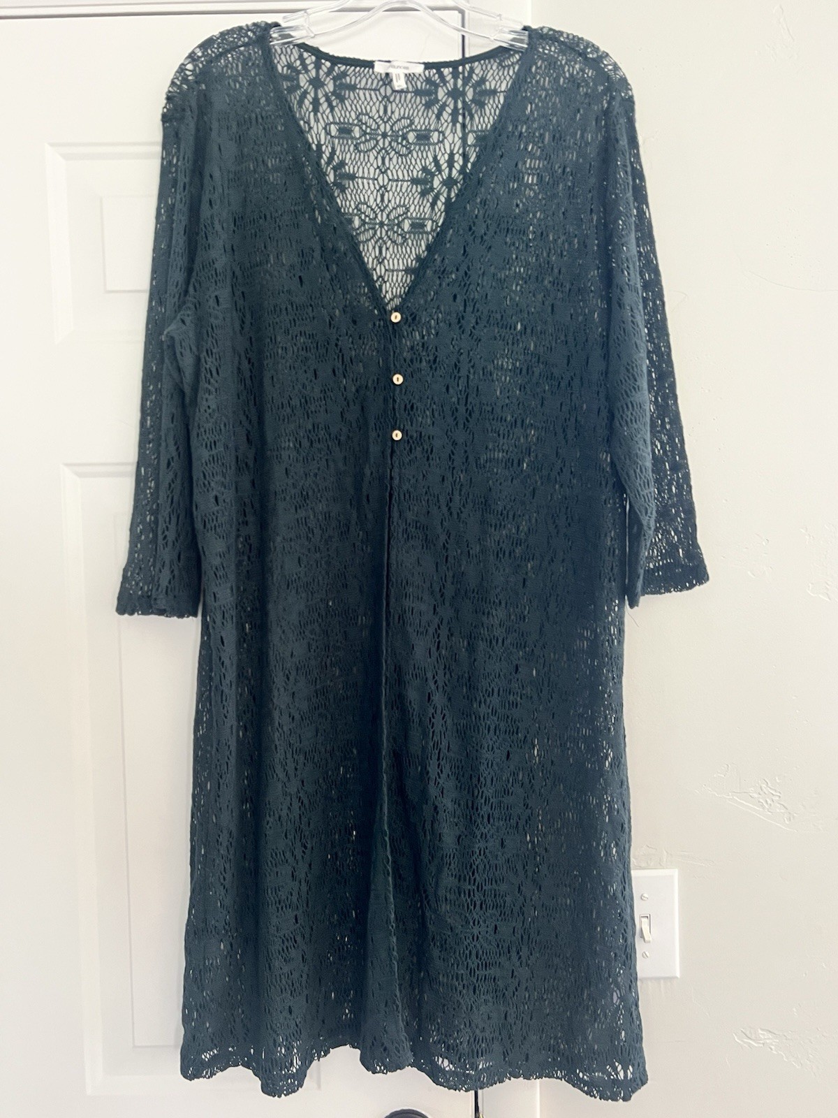 Maurice’s Women’s XL Green Lace V-Neck Button Front Shift Knee Dress Maurice’s Women’s XL Green Lace V-Neck Button Front Shift Knee Dress