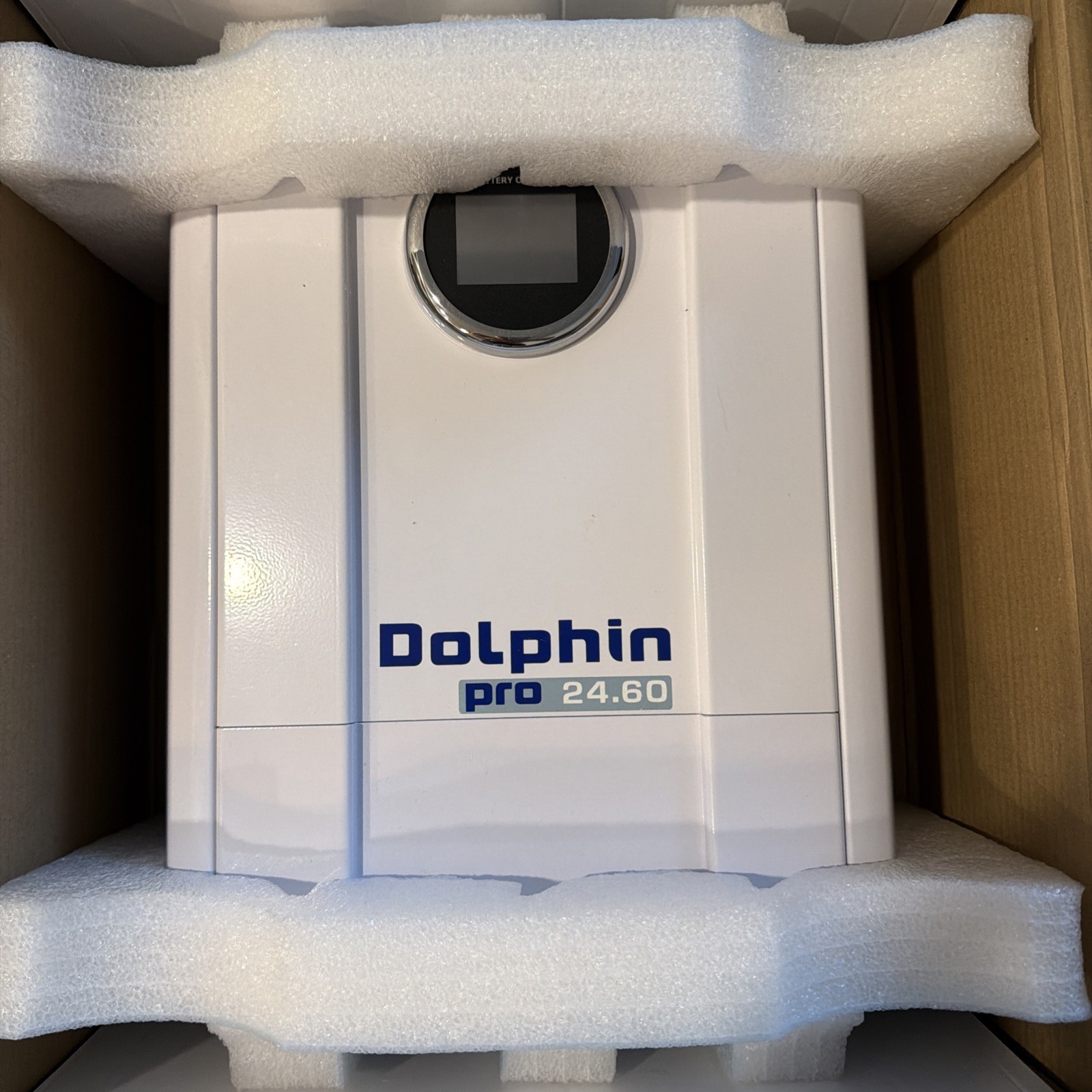 Dolphin Charger Pro Series 24V 60A Battery Charger - 99503 Dolphin Charger Pro Series 24V 60A Battery Charger - 99503